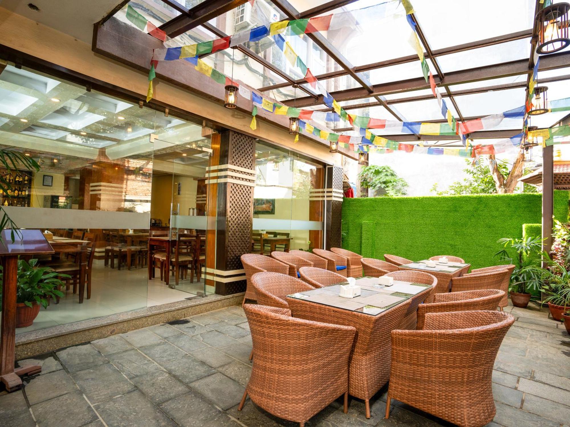 Devo Boutique Hotel Kathmandu Buitenkant foto